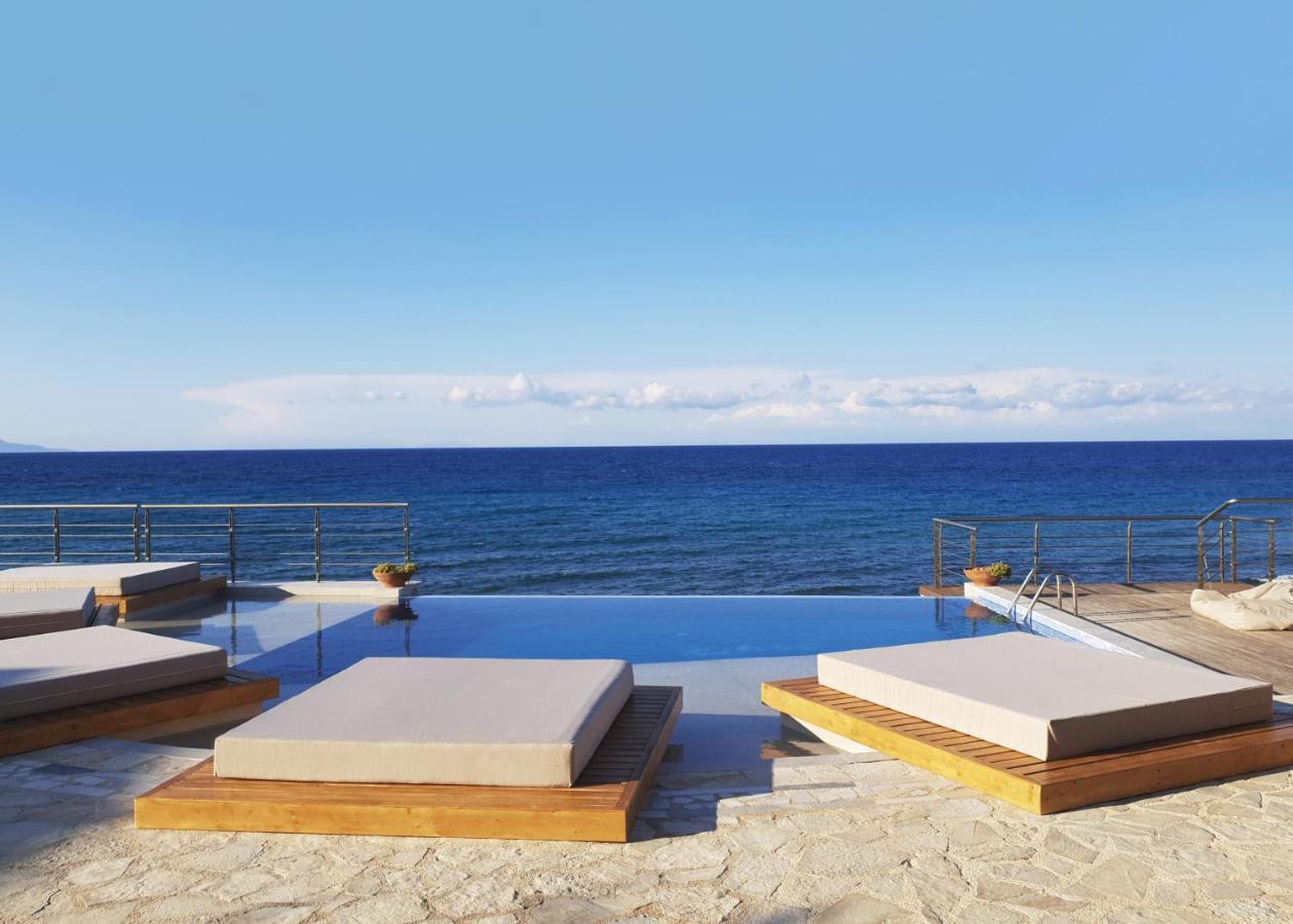 Tsamis Zante Suites (Adults Only) Psarou  Exterior foto Beach at the hotel