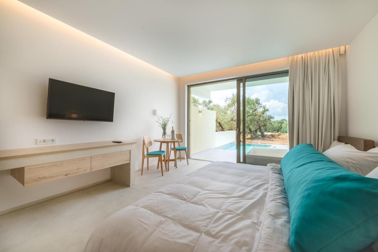 Tsamis Zante Suites (Adults Only) Psarou  Exterior foto Deluxe room with private pool