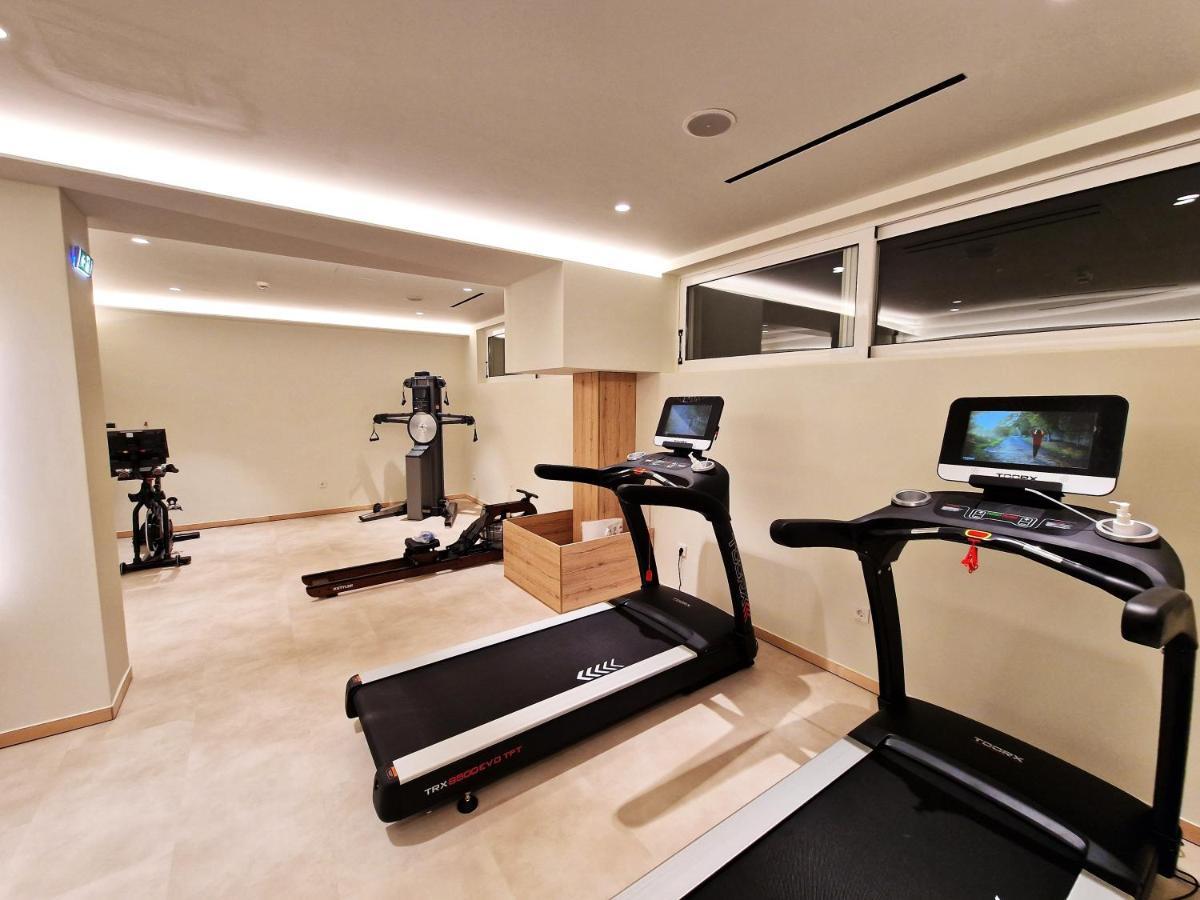 Tsamis Zante Suites (Adults Only) Psarou  Exterior foto The gym at the hotel