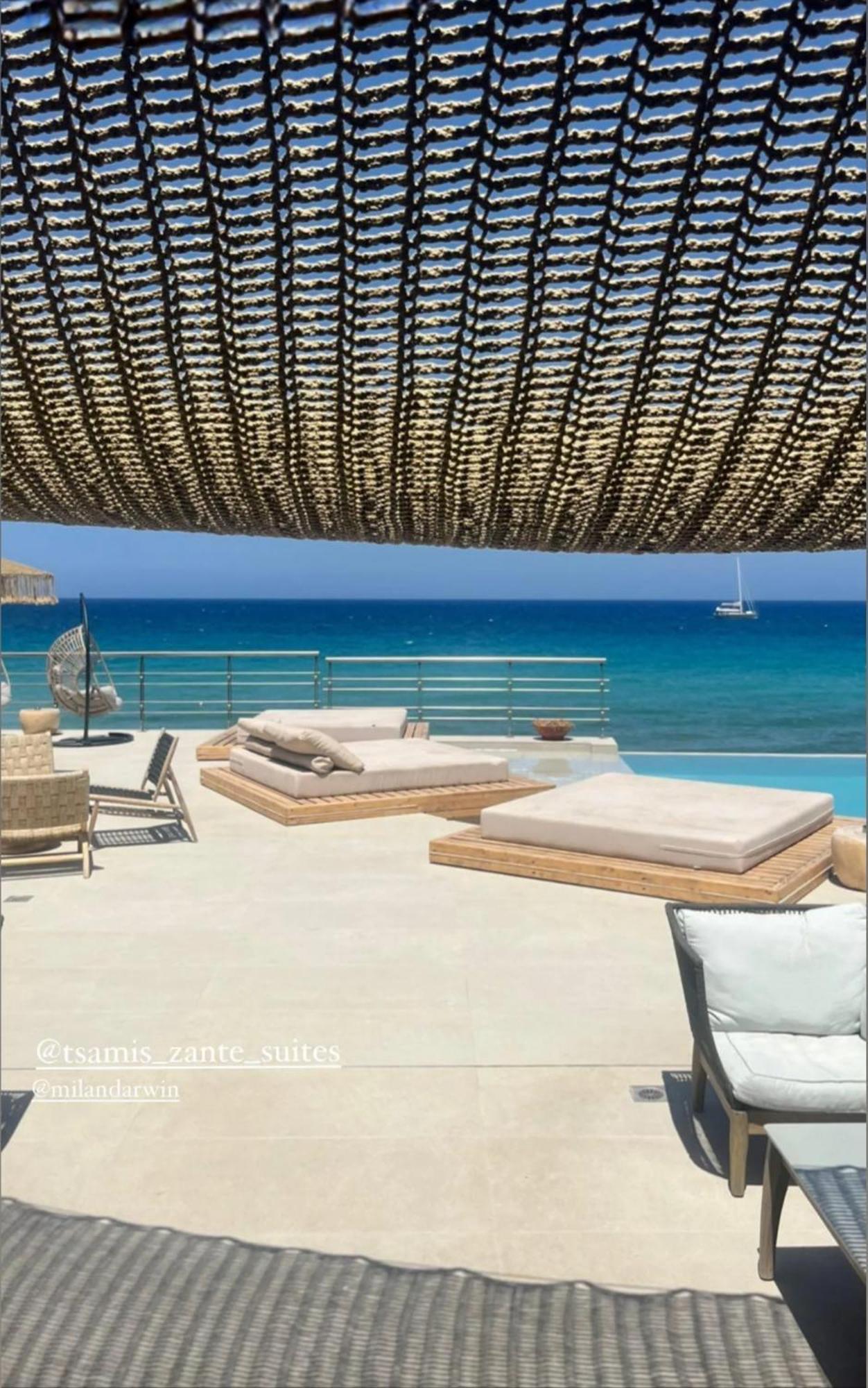 Tsamis Zante Suites (Adults Only) Psarou  Exterior foto The beach at the hotel